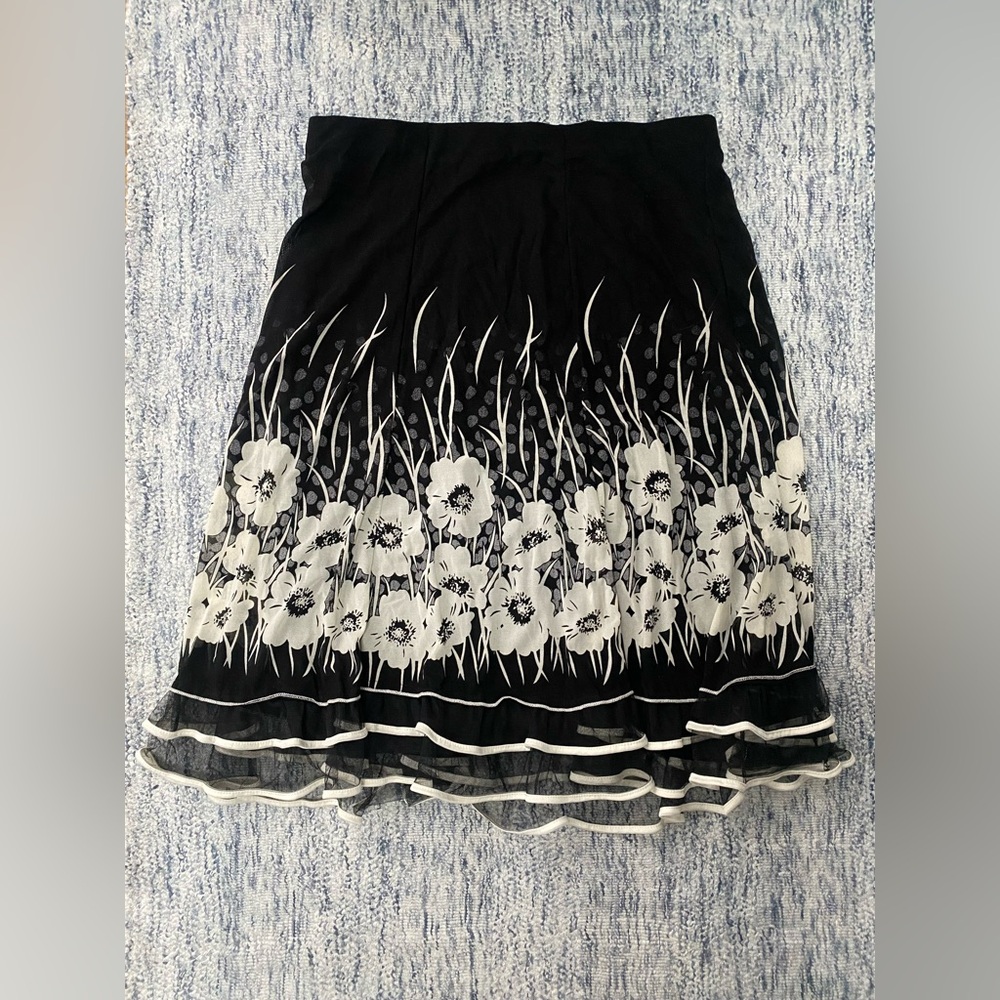 Zashi Elegant ruffled Black and White Floral A-line Skirt Fairy XL